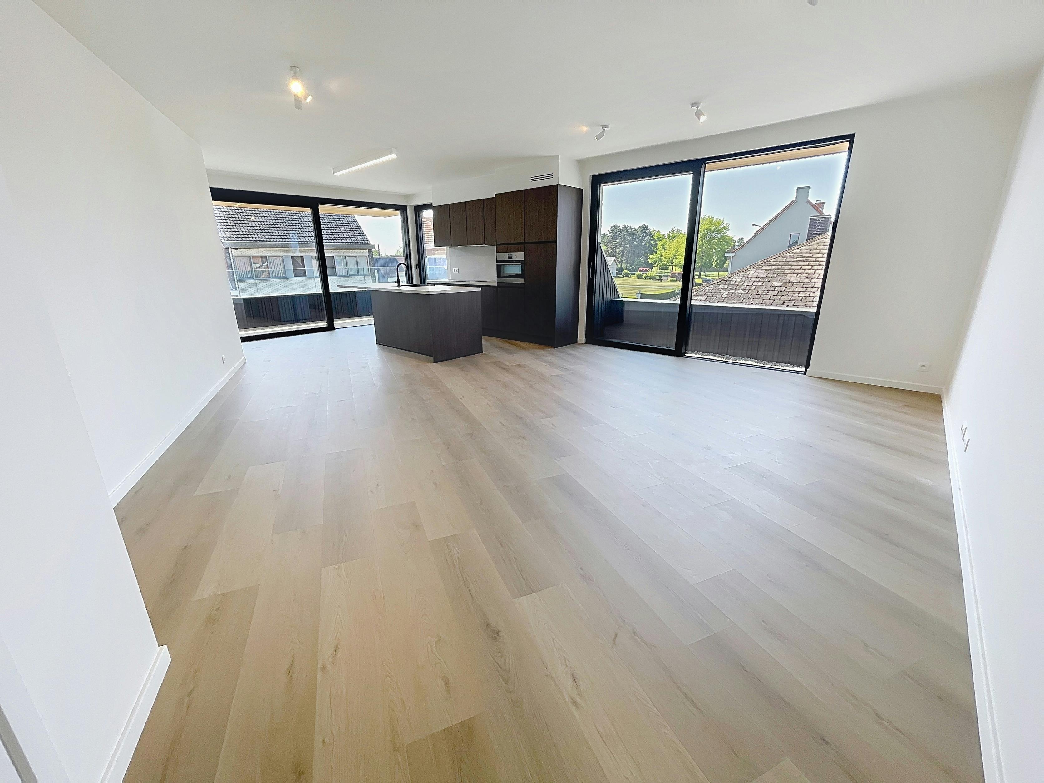 Instapklaar appartement (106m²) te koop in Waregem foto 2