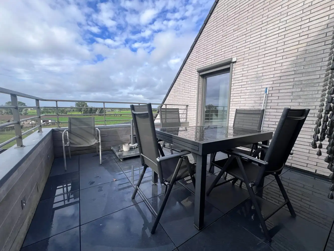 Appartement met 5 slaapkamers en prachtig vergezicht. foto 15