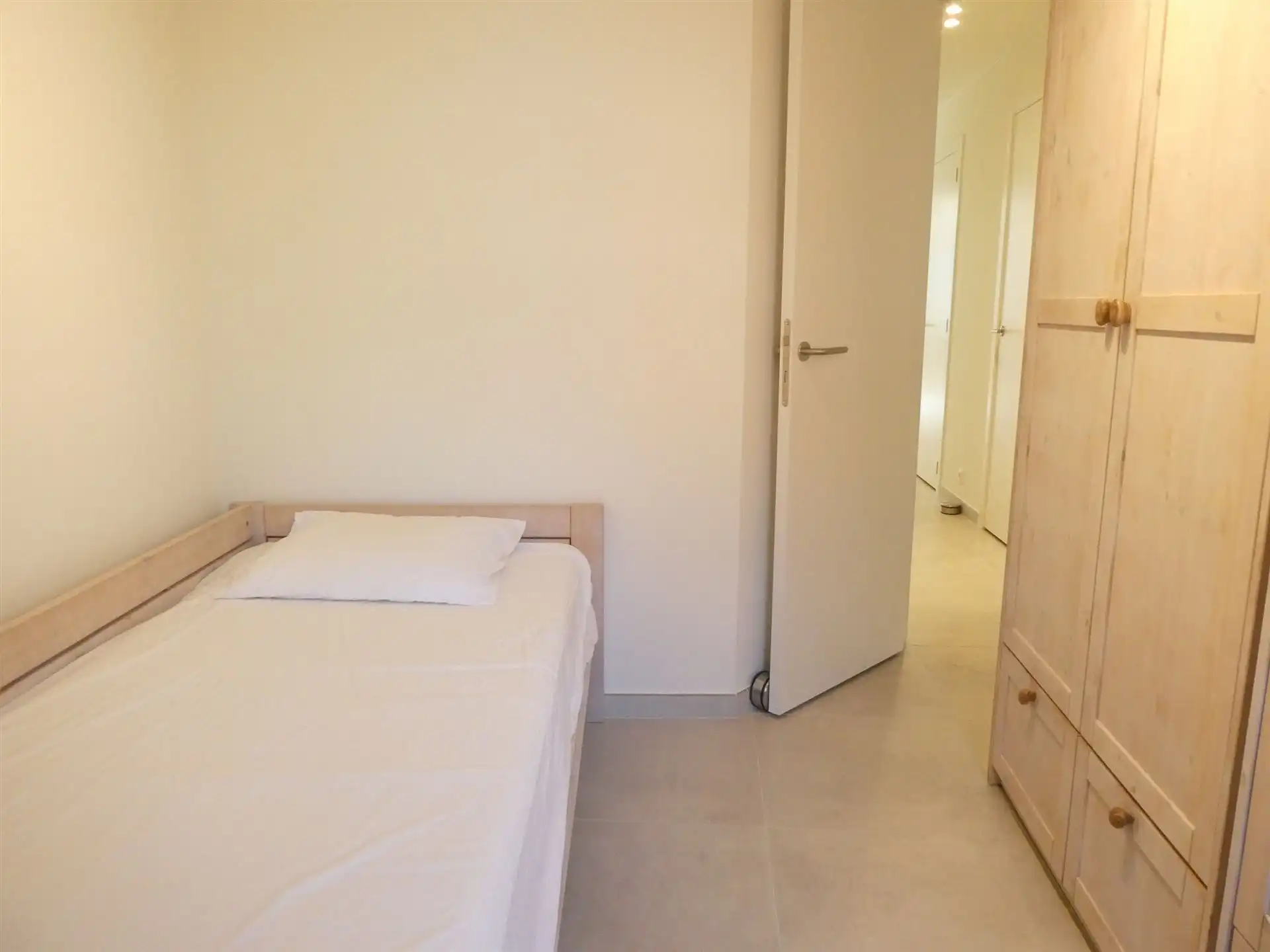 GEMEUBELD APPARTEMENT / WENDUINE foto 17