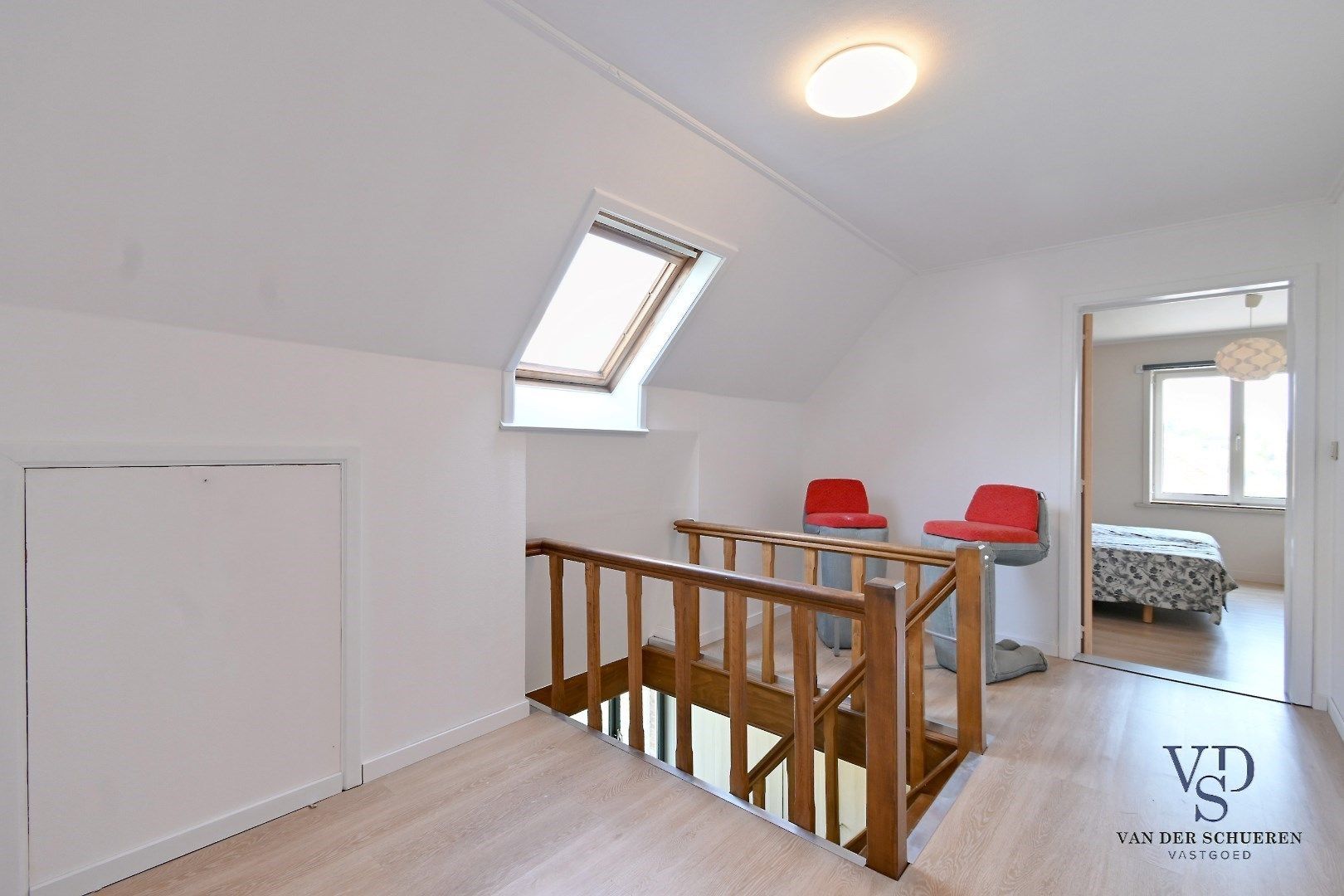 Instapklare woning (2427m²) met stallen. foto 23