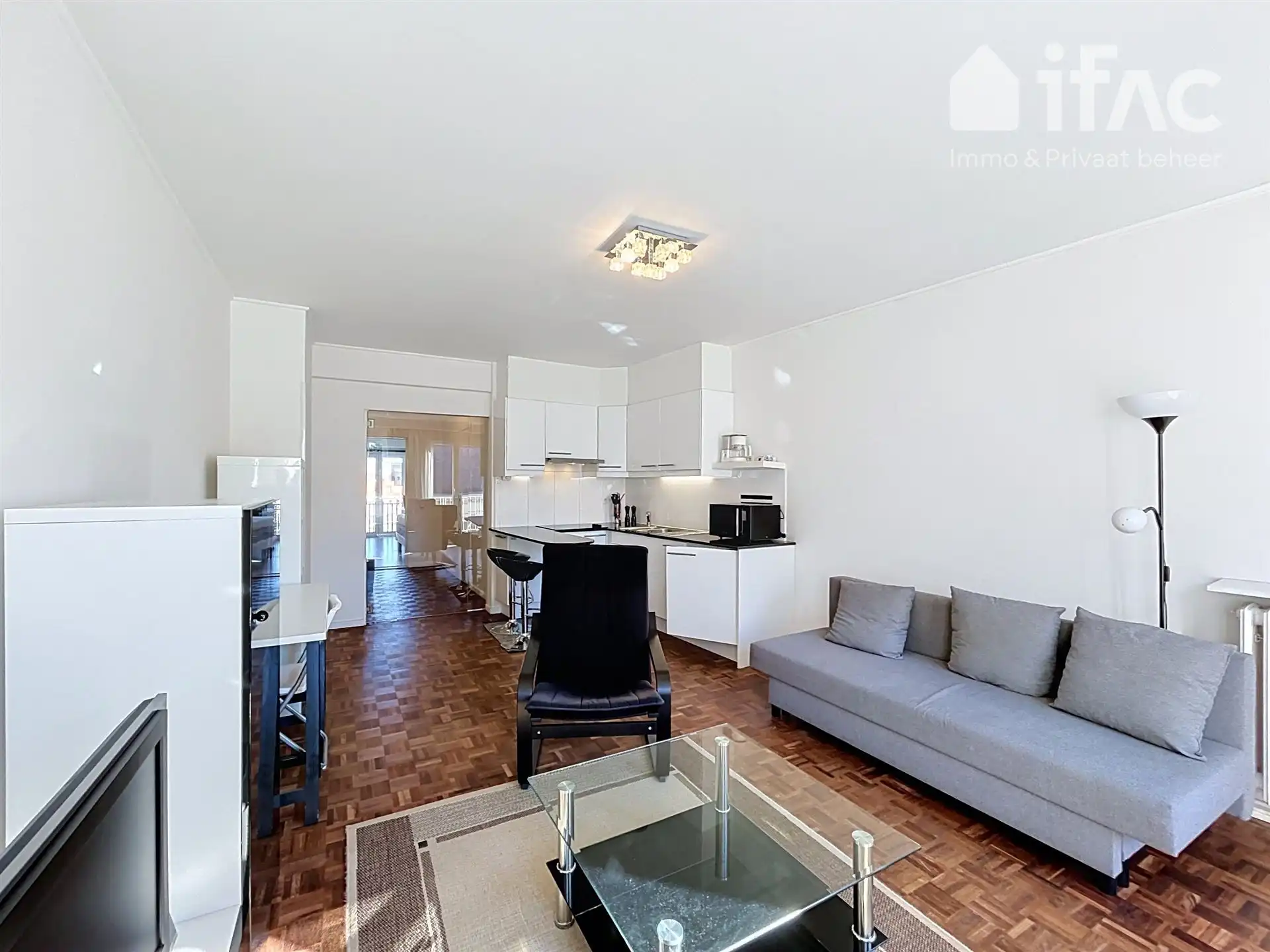 Uitstekend gelegen en gemeubeld 1 slaapkamer appartement foto 7