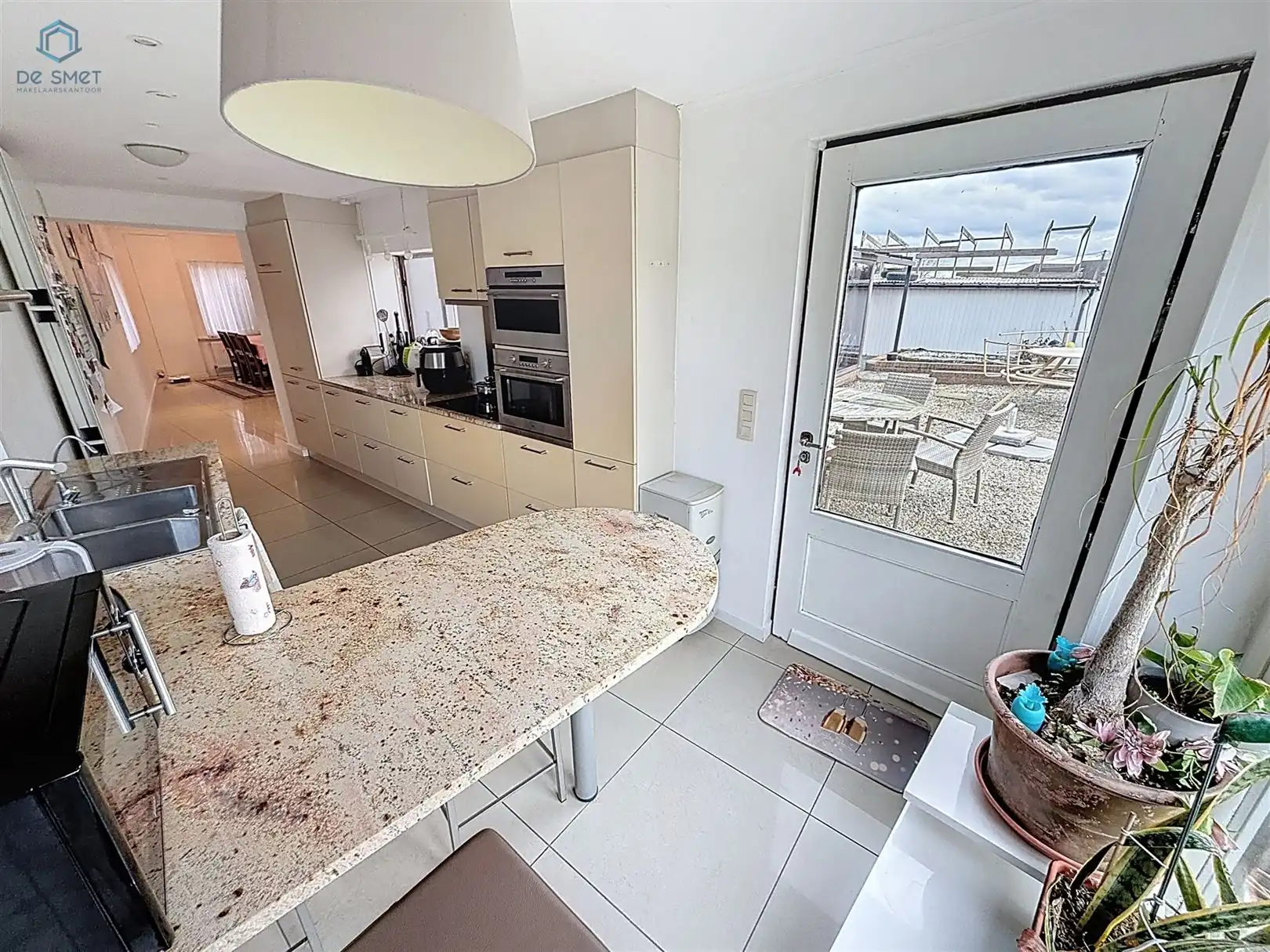 Ruime woning op een uitzonderlijk perceel in een oase van rust te Lierde foto 7