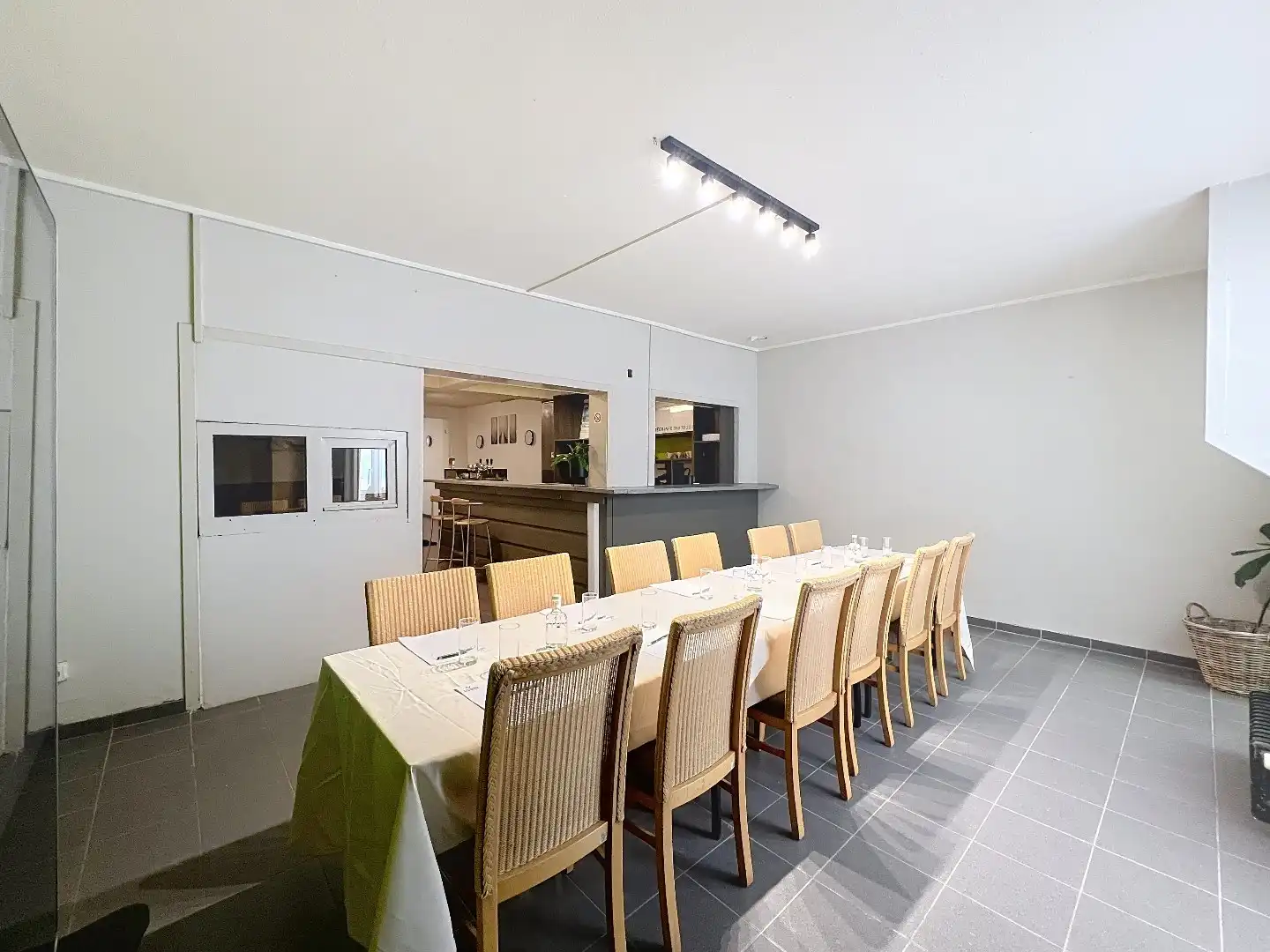 HANDELSPAND in gouden driehoek – Mariakerke - diverse uitbatingsmogelijkheden foto 7