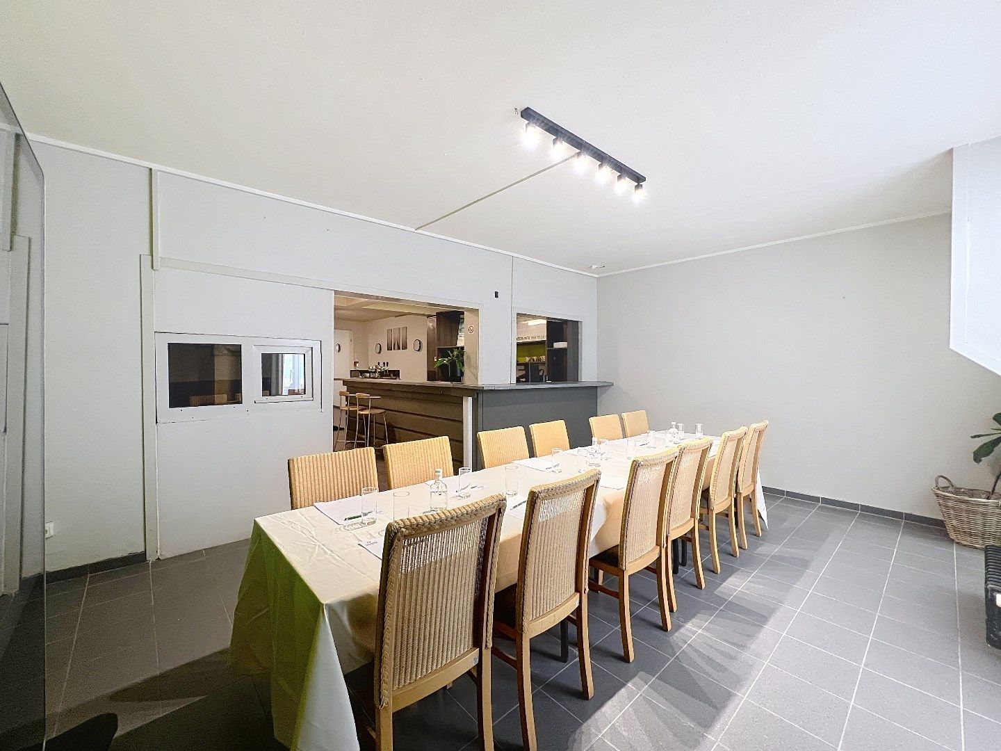 HANDELSPAND in gouden driehoek – Mariakerke - diverse uitbatingsmogelijkheden foto 7