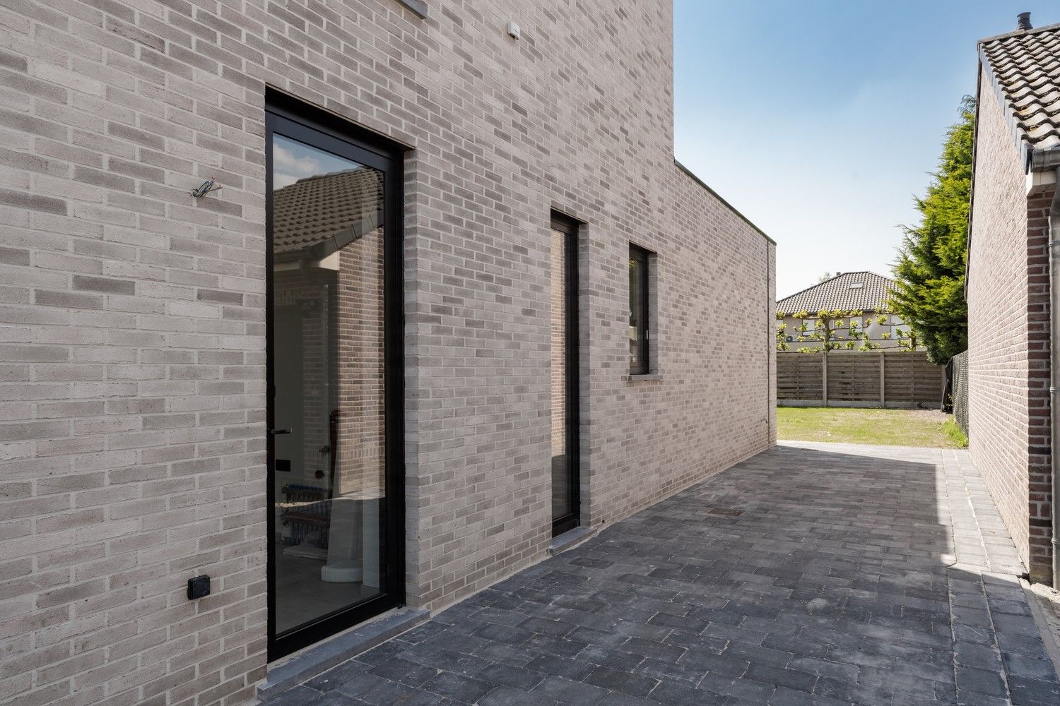Prachtige moderne villa 4 SLK villa op een perceel van 700m² te Lommel foto 2