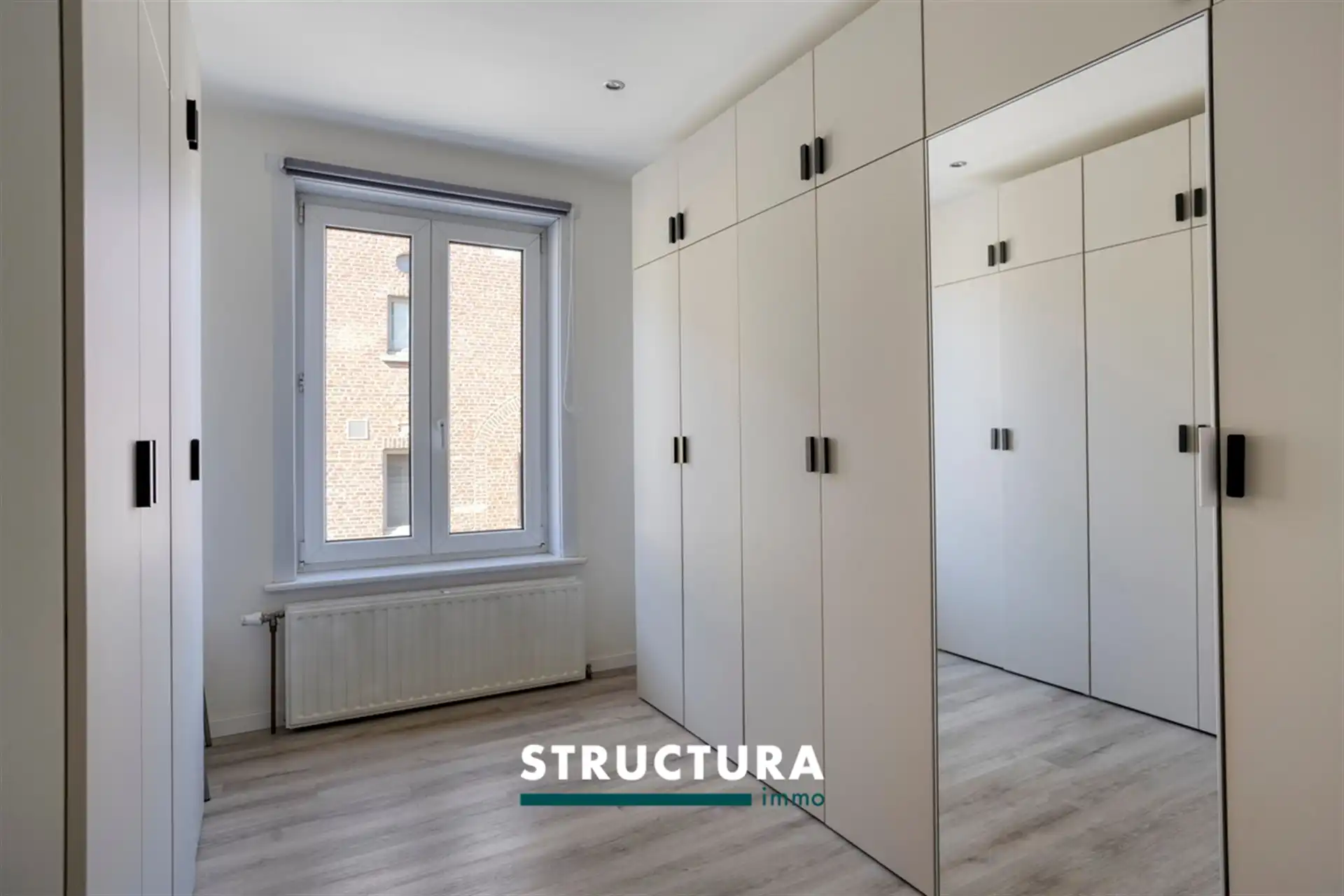 Ruime, volledig gerenoveerde woning in hartje centrum foto 16