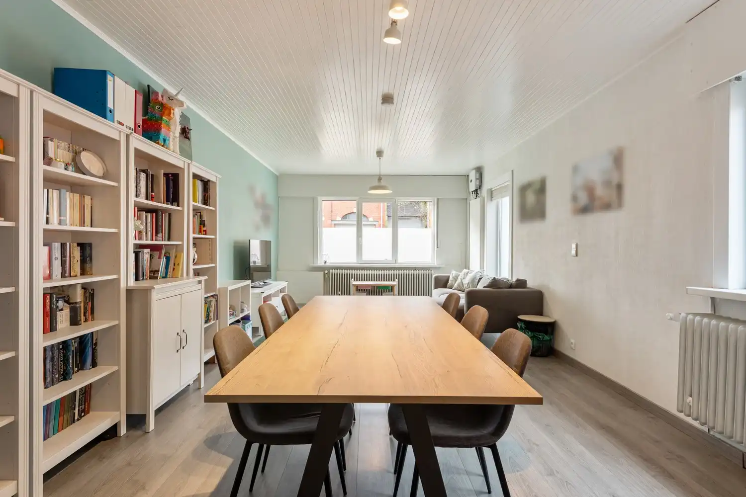 Gerenoveerde driegevelwoning met 3 slaapkamers, een tuin en een autostaanplaats te Wilsele! foto 3