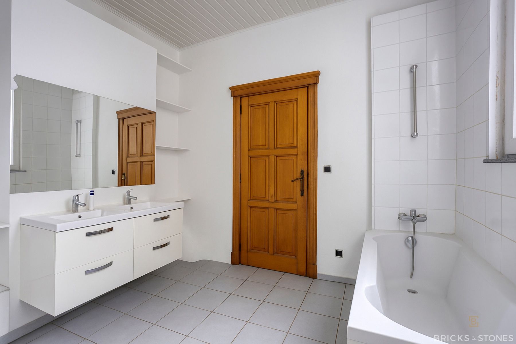 Centraal gelegen appartement te Antwerpen foto 5