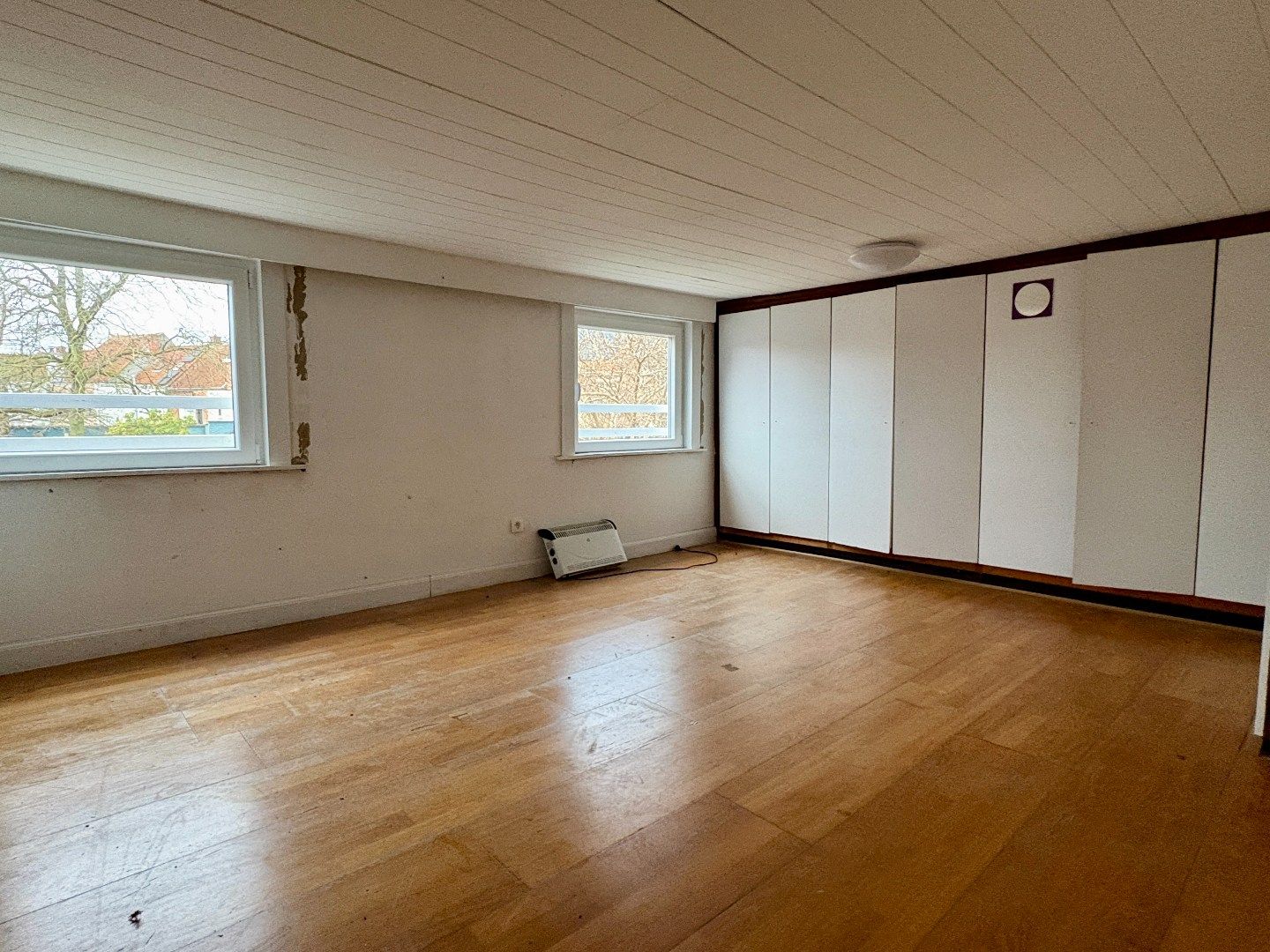 Verrassend aangename woning nabij het centrum van Kuurne met tuin en garage. foto 8