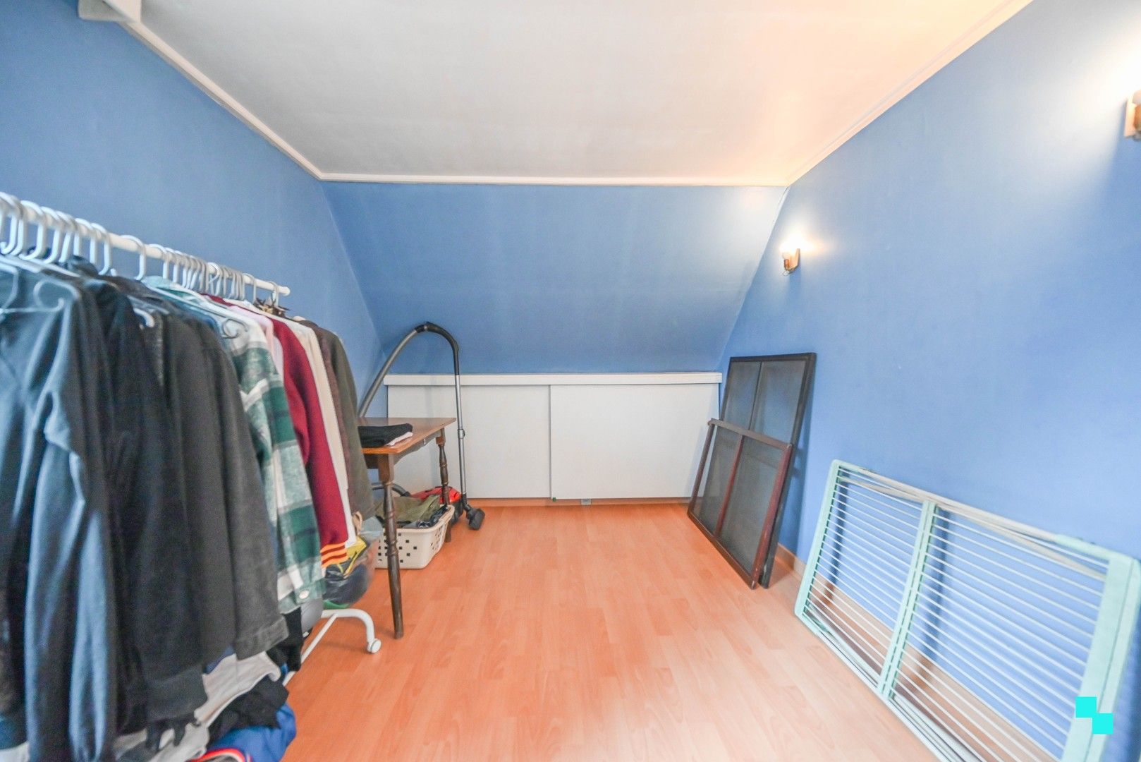 Eéngezinswoning met 4 slaapkamers in centrum Oostrozebeke foto 31