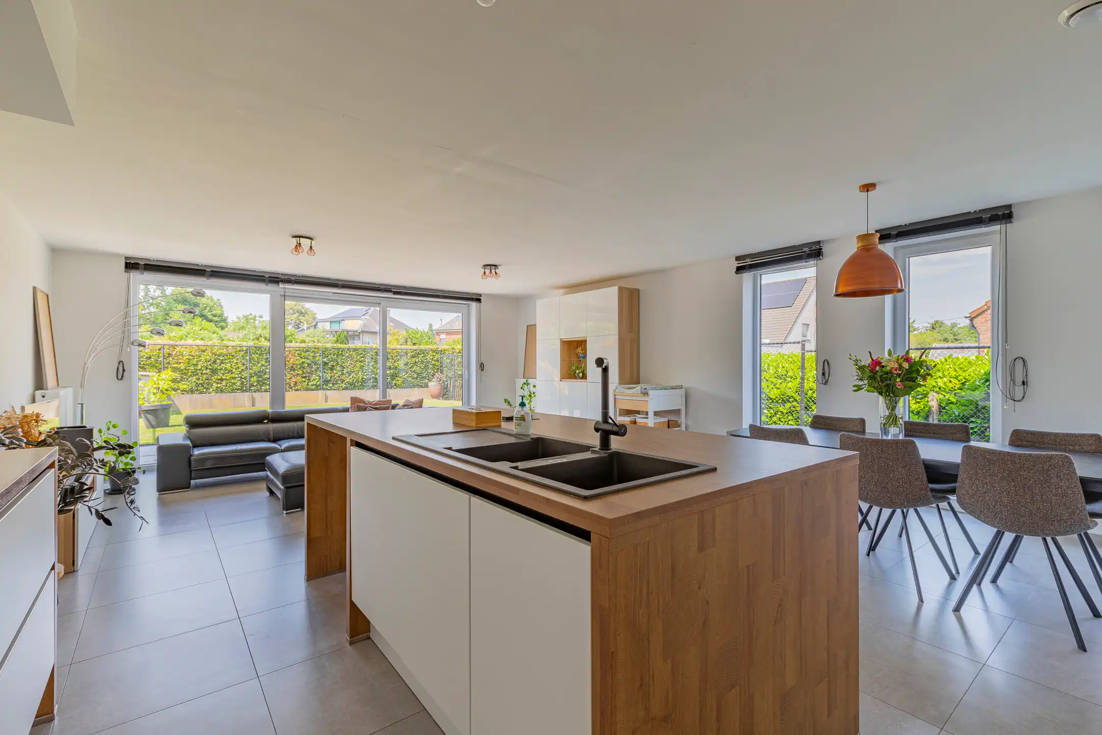 WICHELEN - Recente, perfect instapklare woning met 4 kamers foto 8
