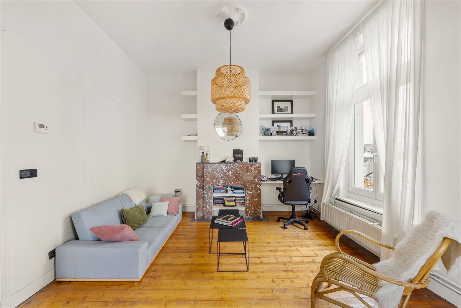 Charmant en lichtrijk appartement op de Lambermontplaats foto 3