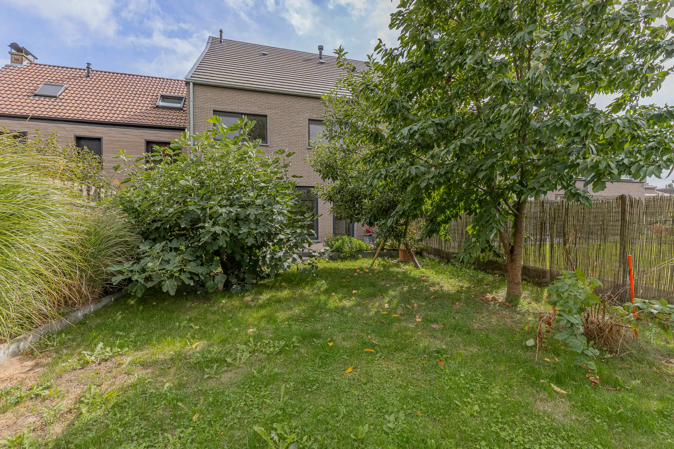 ERPE-MERE - Recente woning op uitstekende locatie foto {{pictureIndex}}