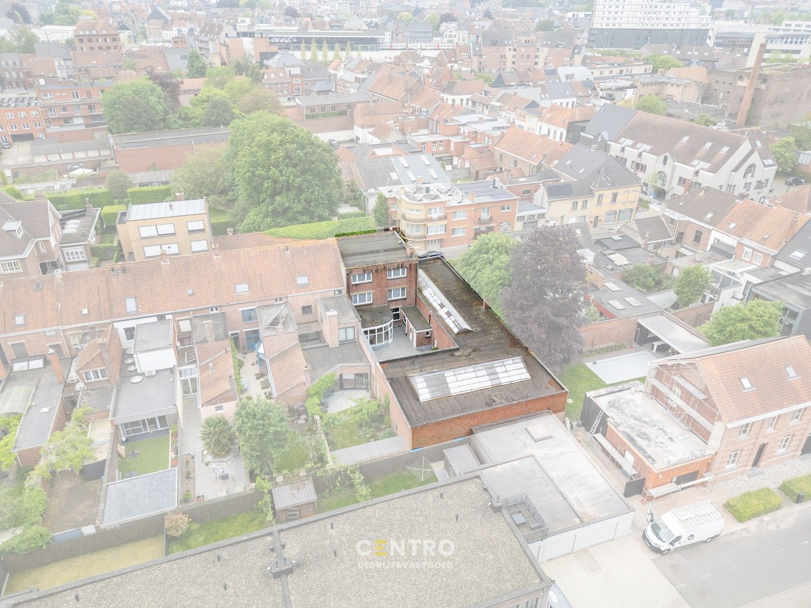 Statige burgerwoning (7 slpks !) met LOODS van 320m² TE KOOP in centrum van Roeselare. foto 37
