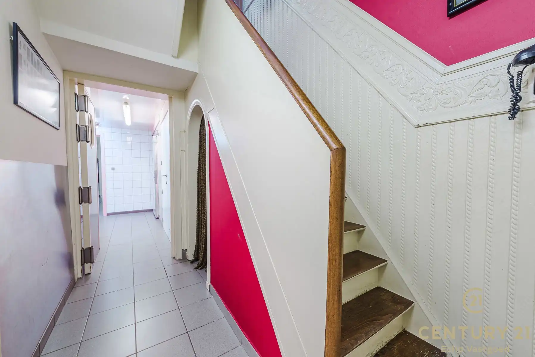 Handelszaak met gerenoveerde woonst op topligging  foto 9