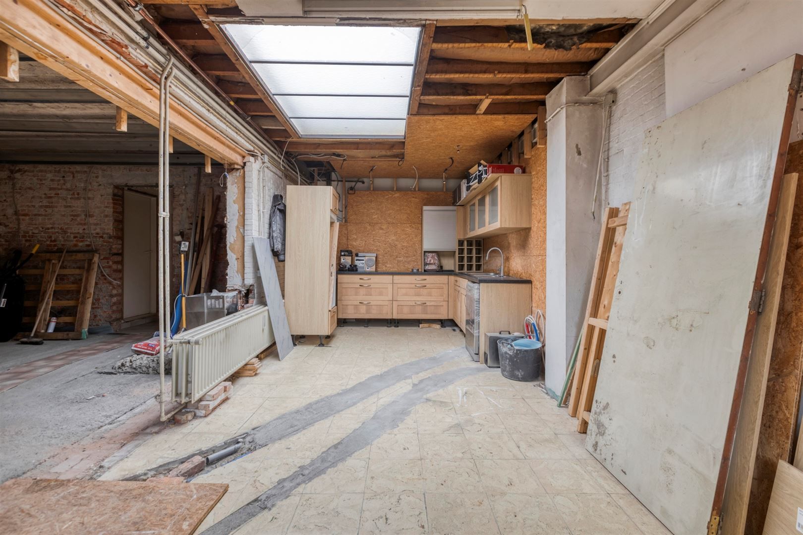 Te renoveren gelijkvloers appartement foto 16