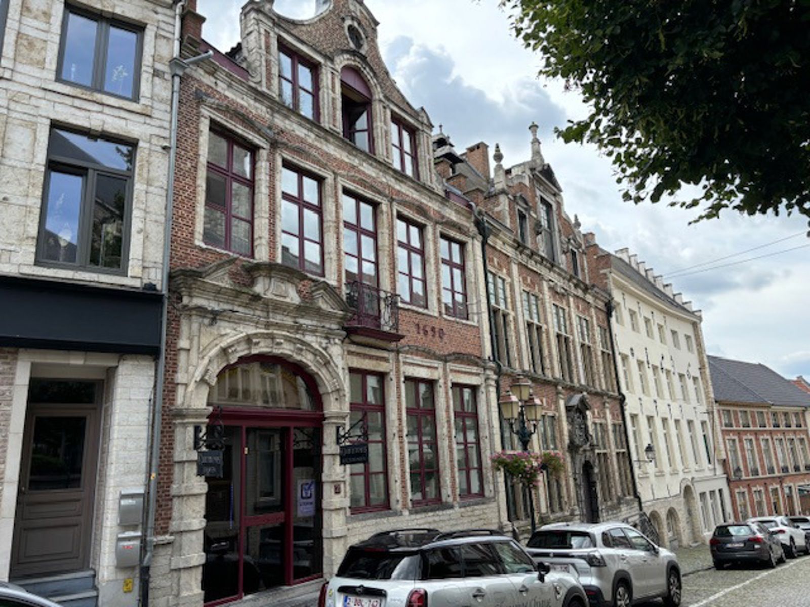 Opbrengsteigendom in hartje Tienen foto 2