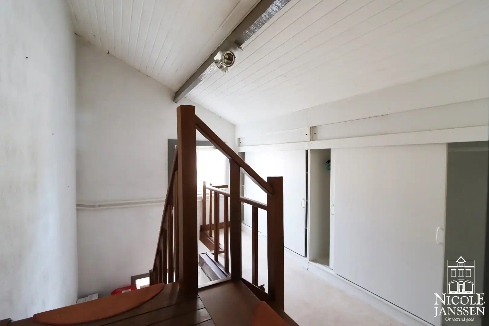 Vrijstaande woning met fantastisch vrij uitzicht  foto 9