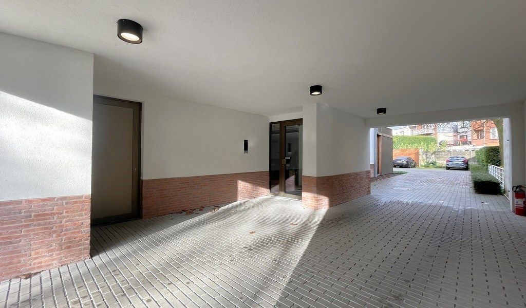 Volledig ingericht nieuwbouw kantoor te huur in Wilrijk foto 2