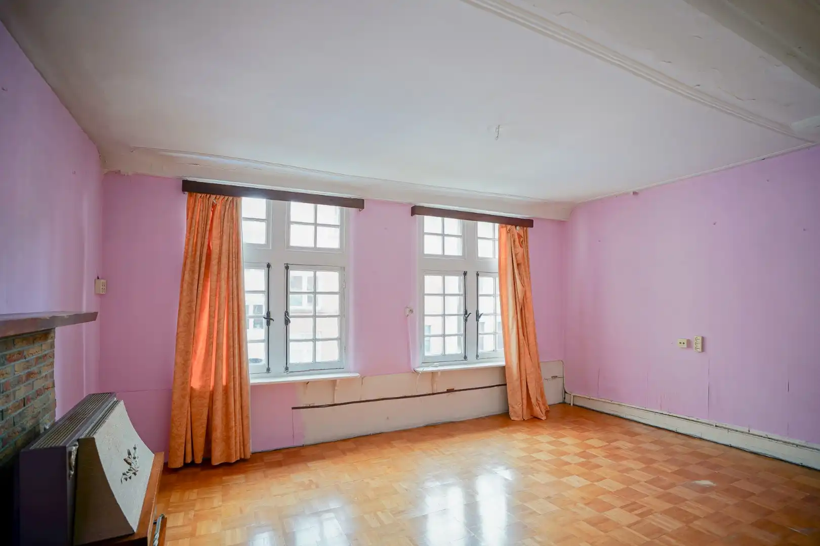 Karaktervolle hoekwoning op topligging in hartje Brugge foto 6