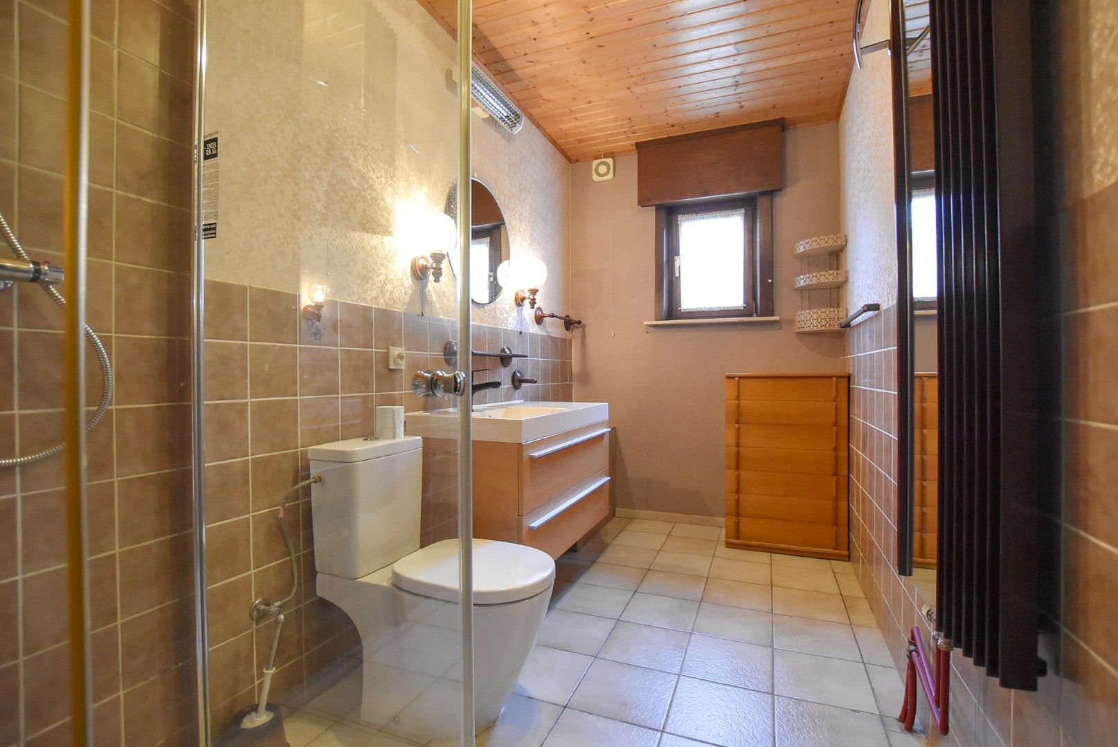 Charmante bungalow met 3 (mog. 4) slaapkamers in een rustige wijk en doodlopende straat van Nieuwpoort op 637m² foto 10