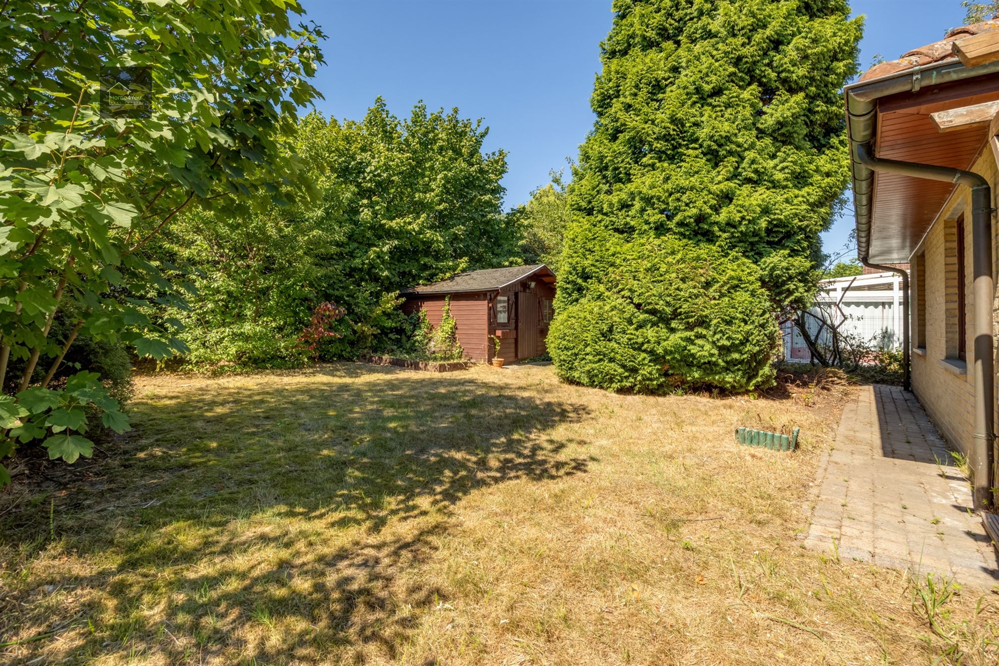 Te renoveren laagbouwvilla met private tuin en garage foto 19