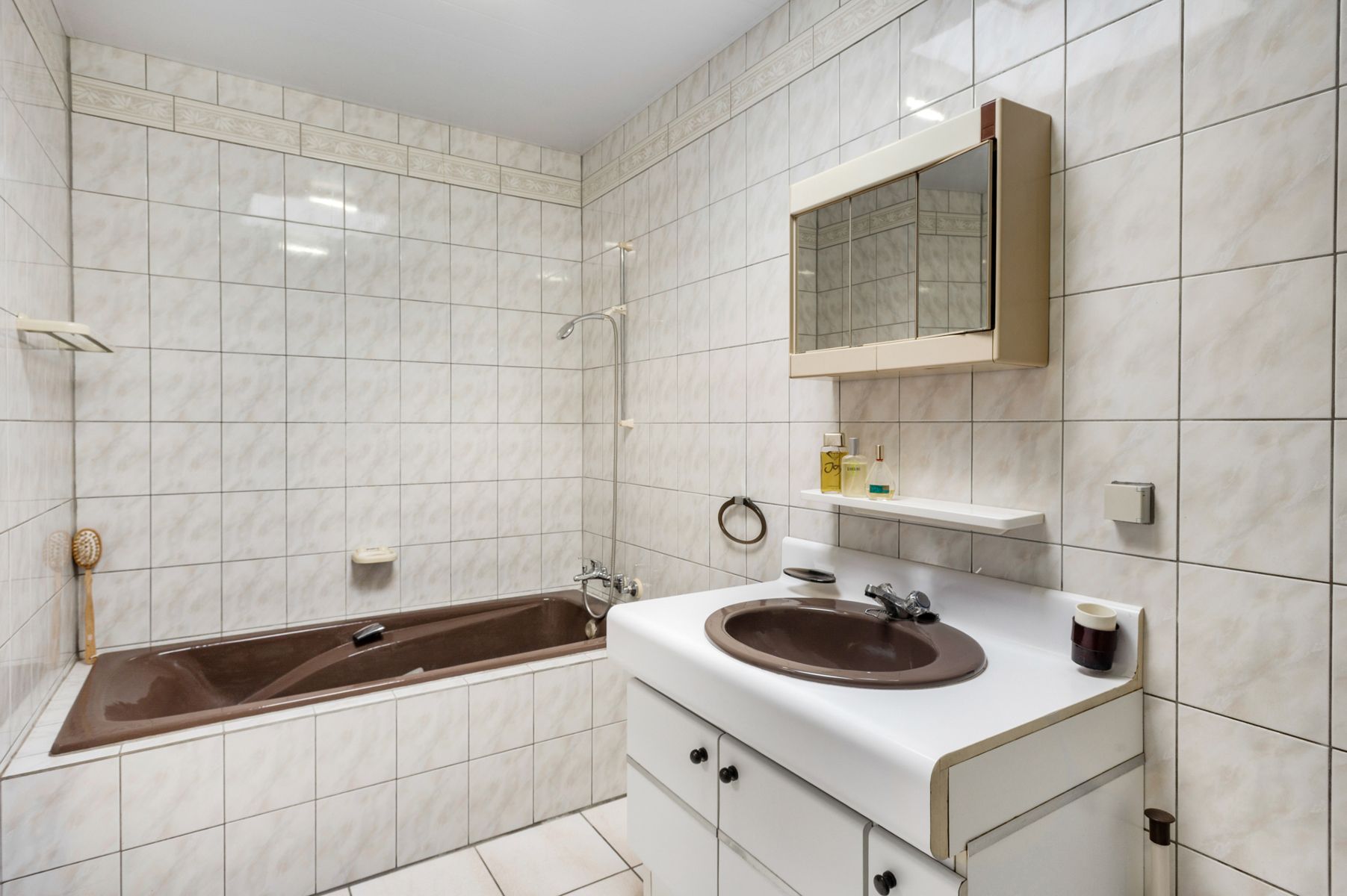 Verrassend ruime woning met koer foto 12