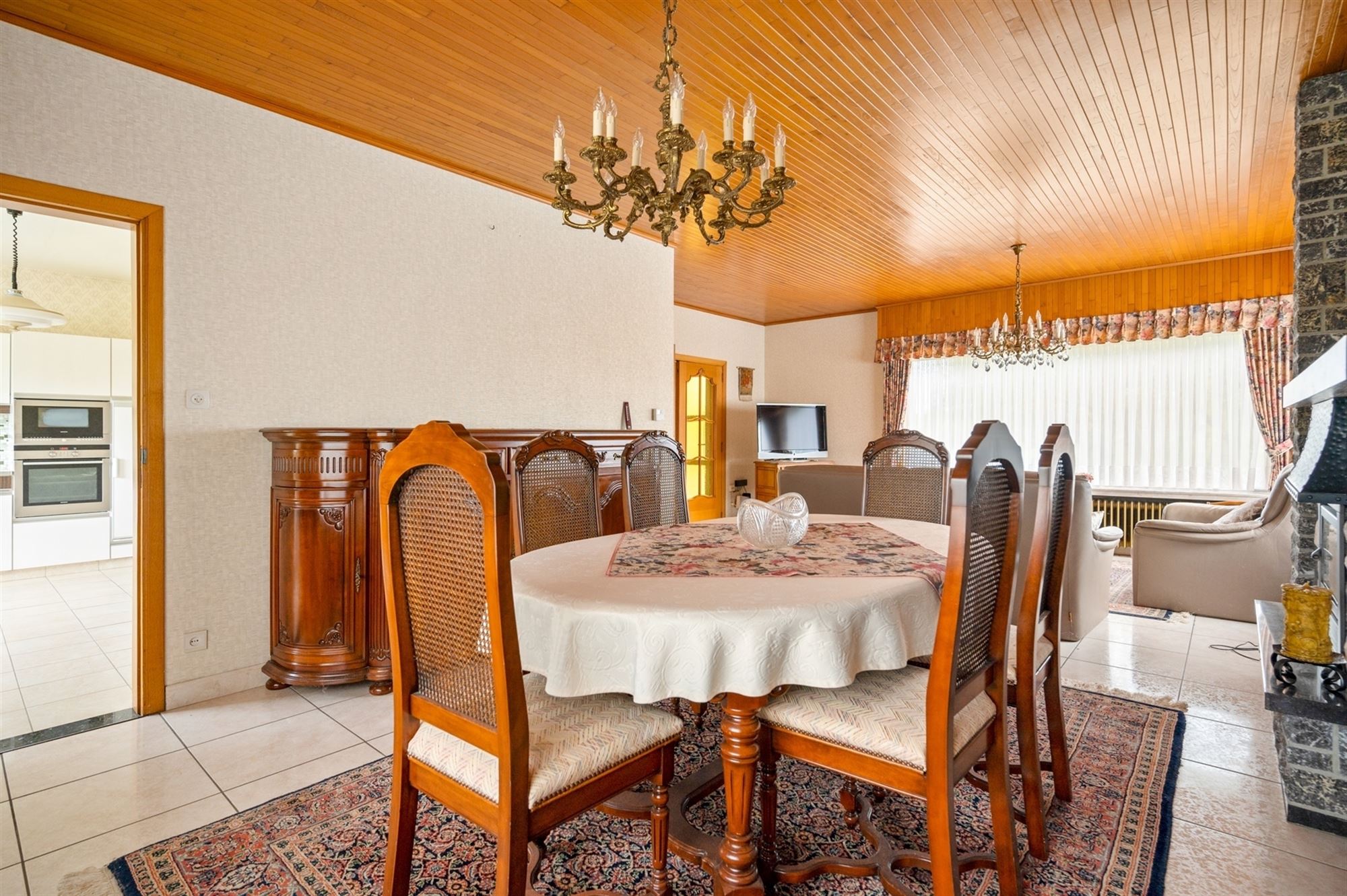 Te moderniseren woning op een uitstekende locatie te Putte. foto 4