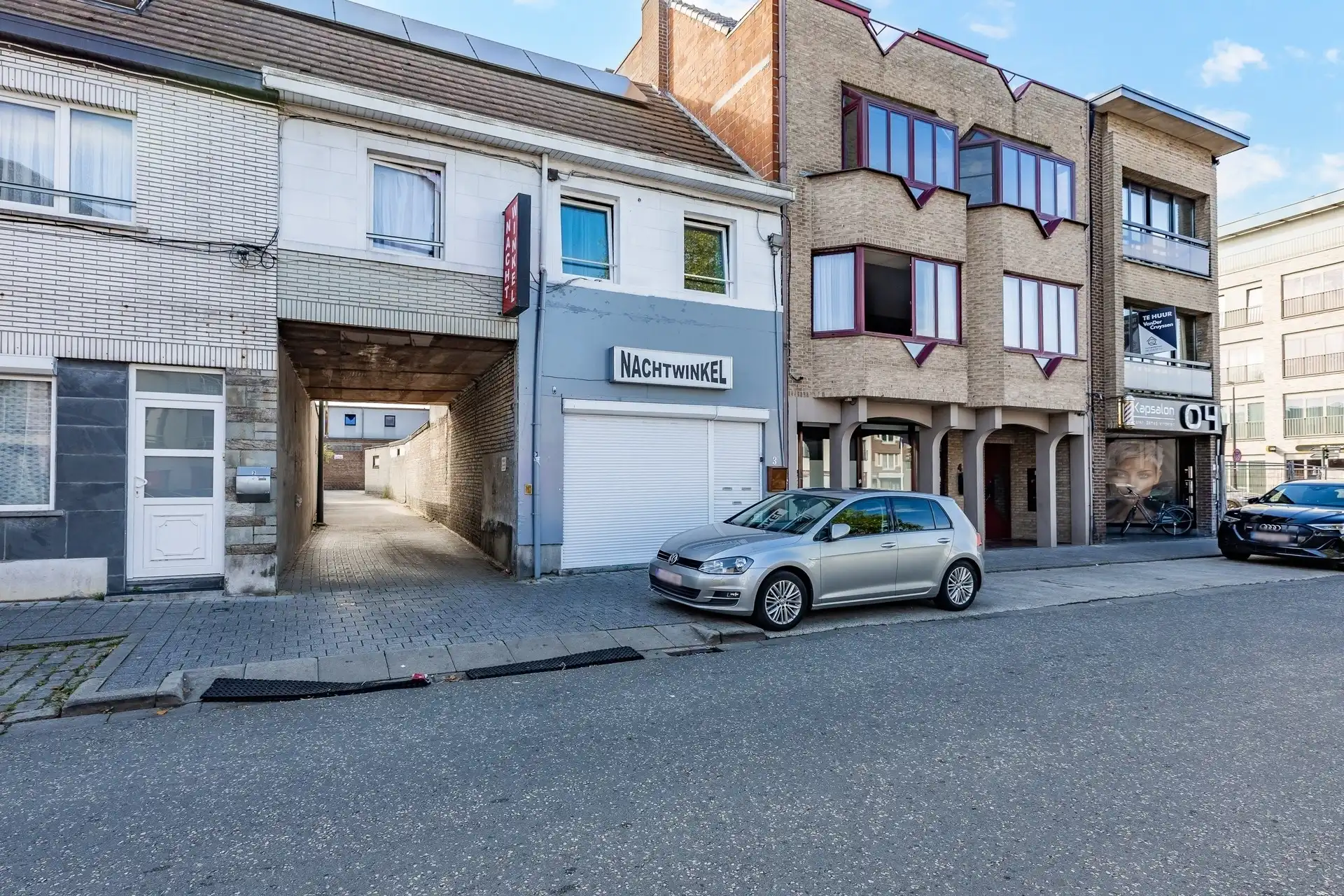 Appartement met 2 slks en staanplaats op topligging foto 12