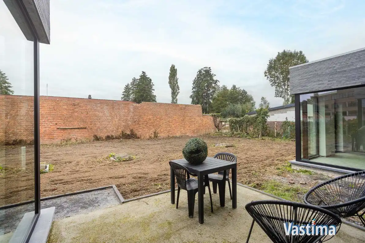 Nieuwbouw gesloten woning met 3 slaapkamers, garage en tuin foto 48