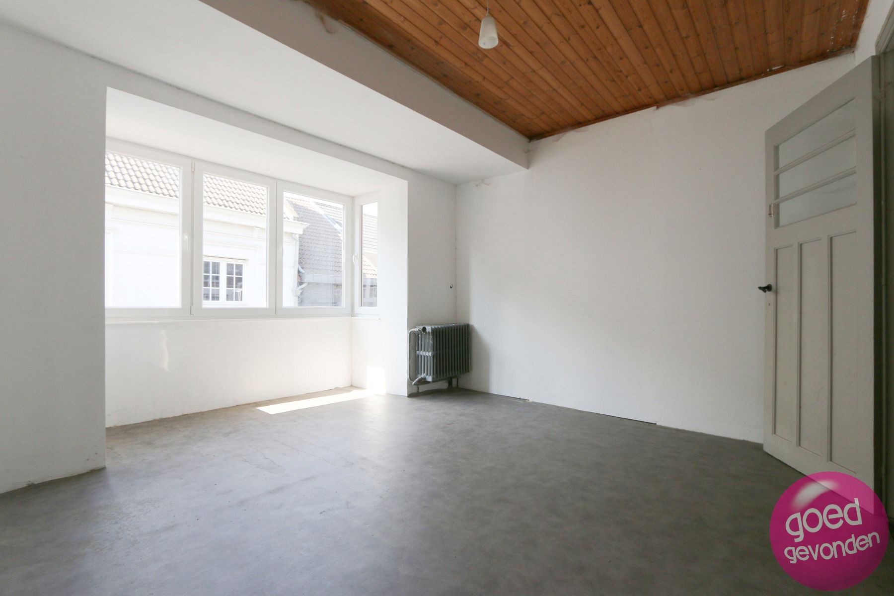 HANDEL MET WOONST - TERRAS - TUIN - CENTRALE LIGGING  foto 22