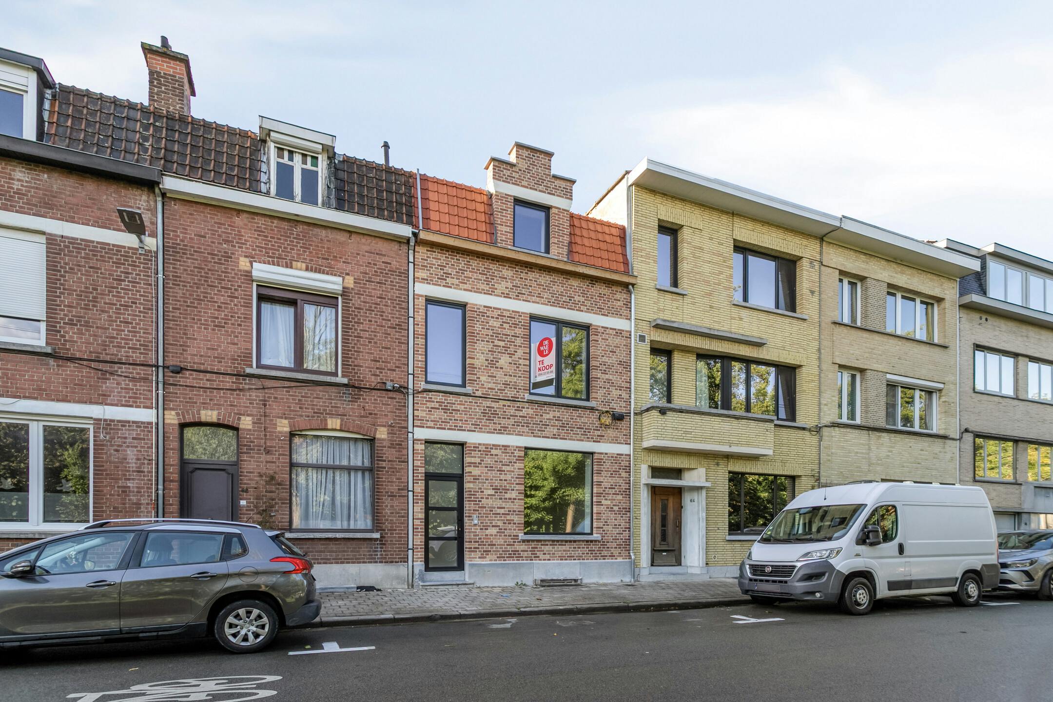 Prachtig vernieuwde ruime woning met EPC B te koop in centrum Kortrijk foto 2