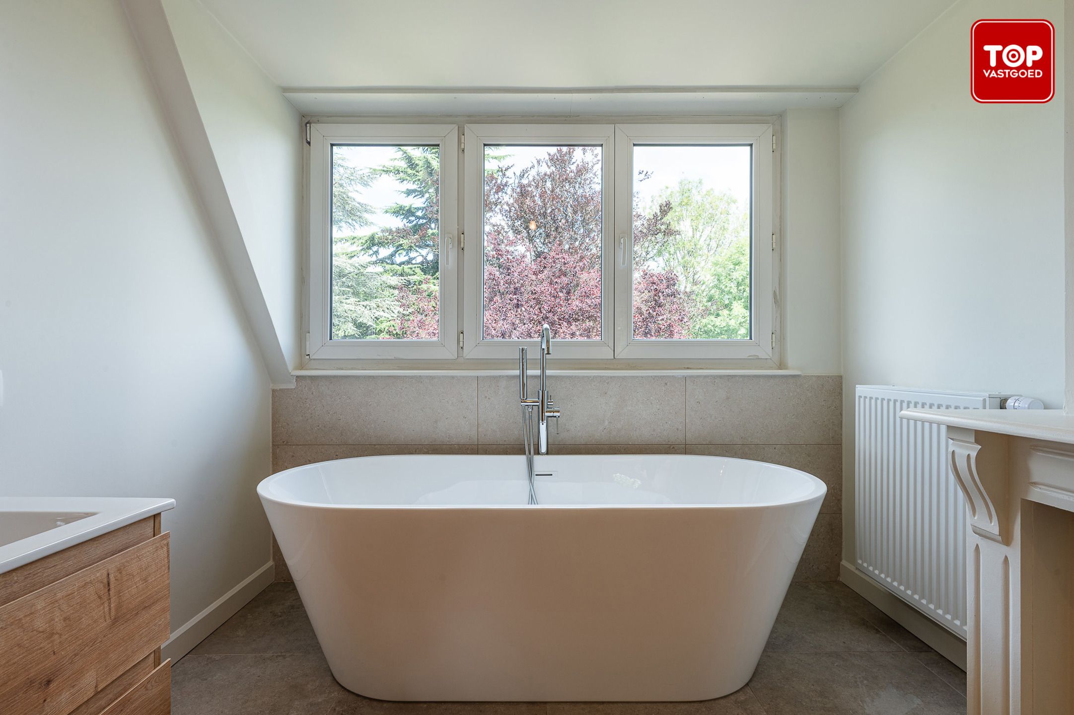 Vernieuwde woning met 4 slaapkamers en gunstige EPC score foto 9