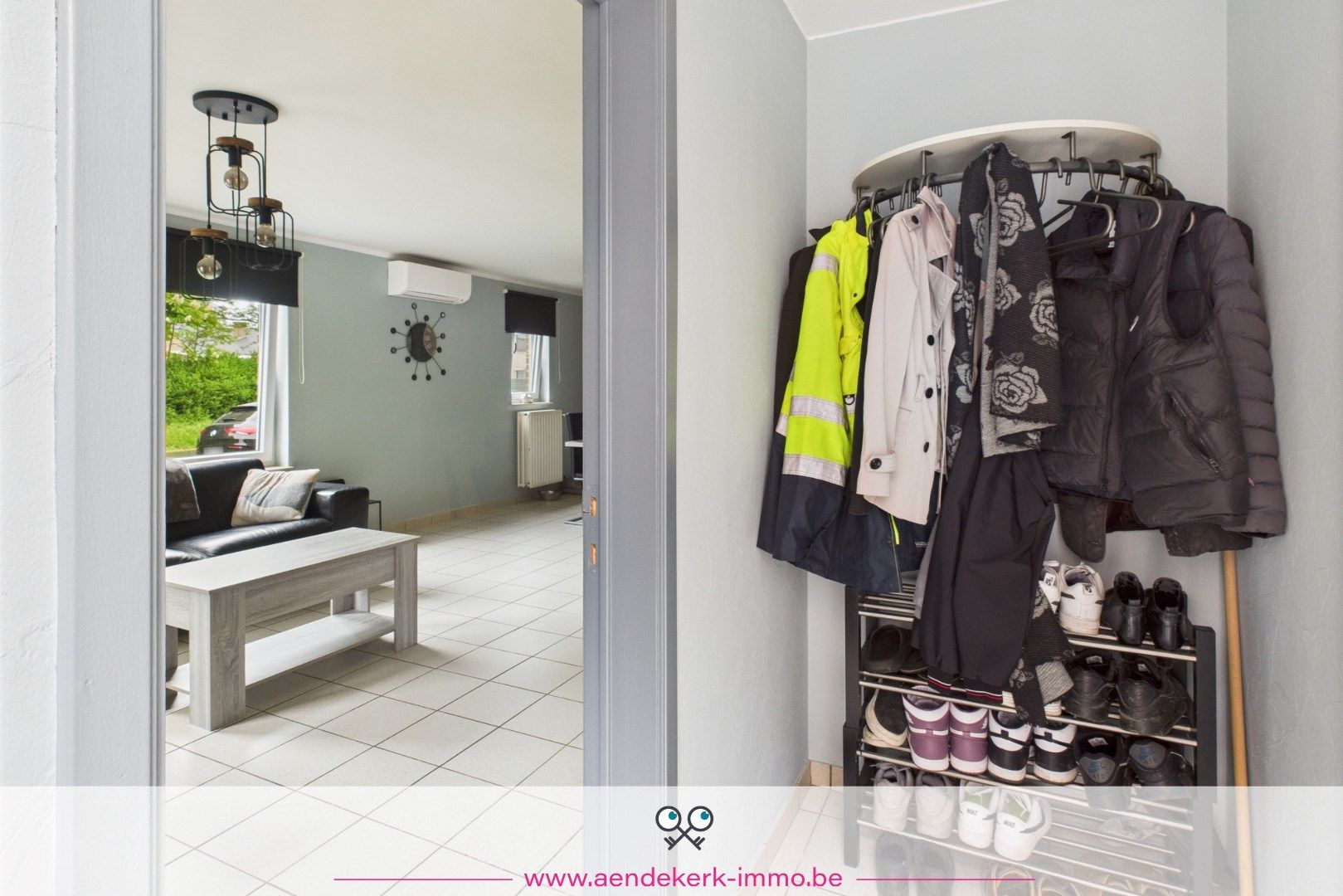 Gelijkvloers appartement met garage en tuin foto 15