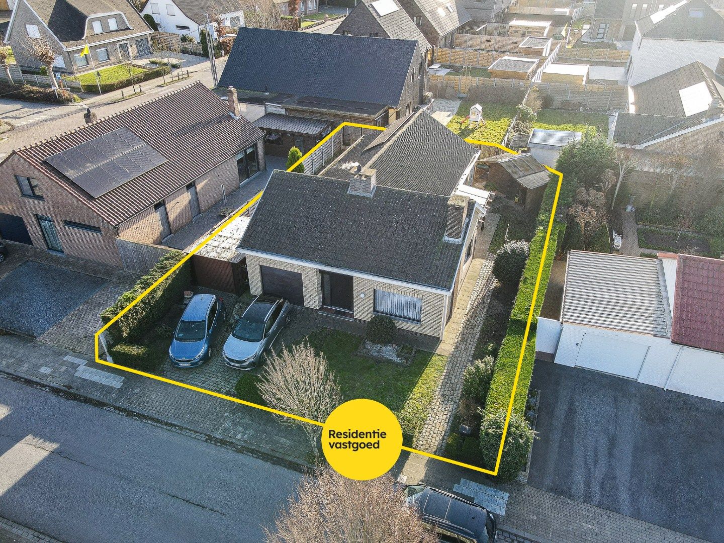 Woning met 5 slaapkamers in het centrum van Eernegem foto 2