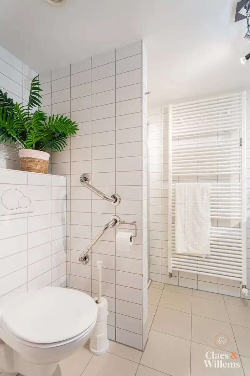 Serviceflat te koop in Alsemberg met ruim terras foto 5