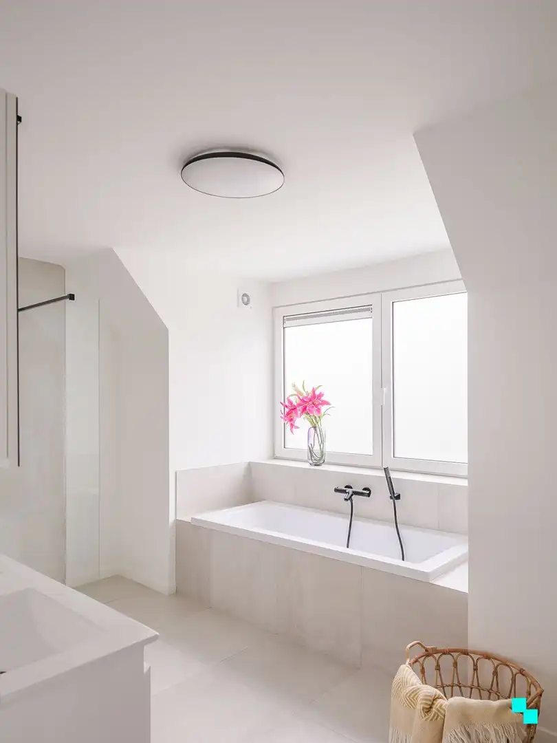 Hoogwaardig gerenoveerde woning in Melle foto 20