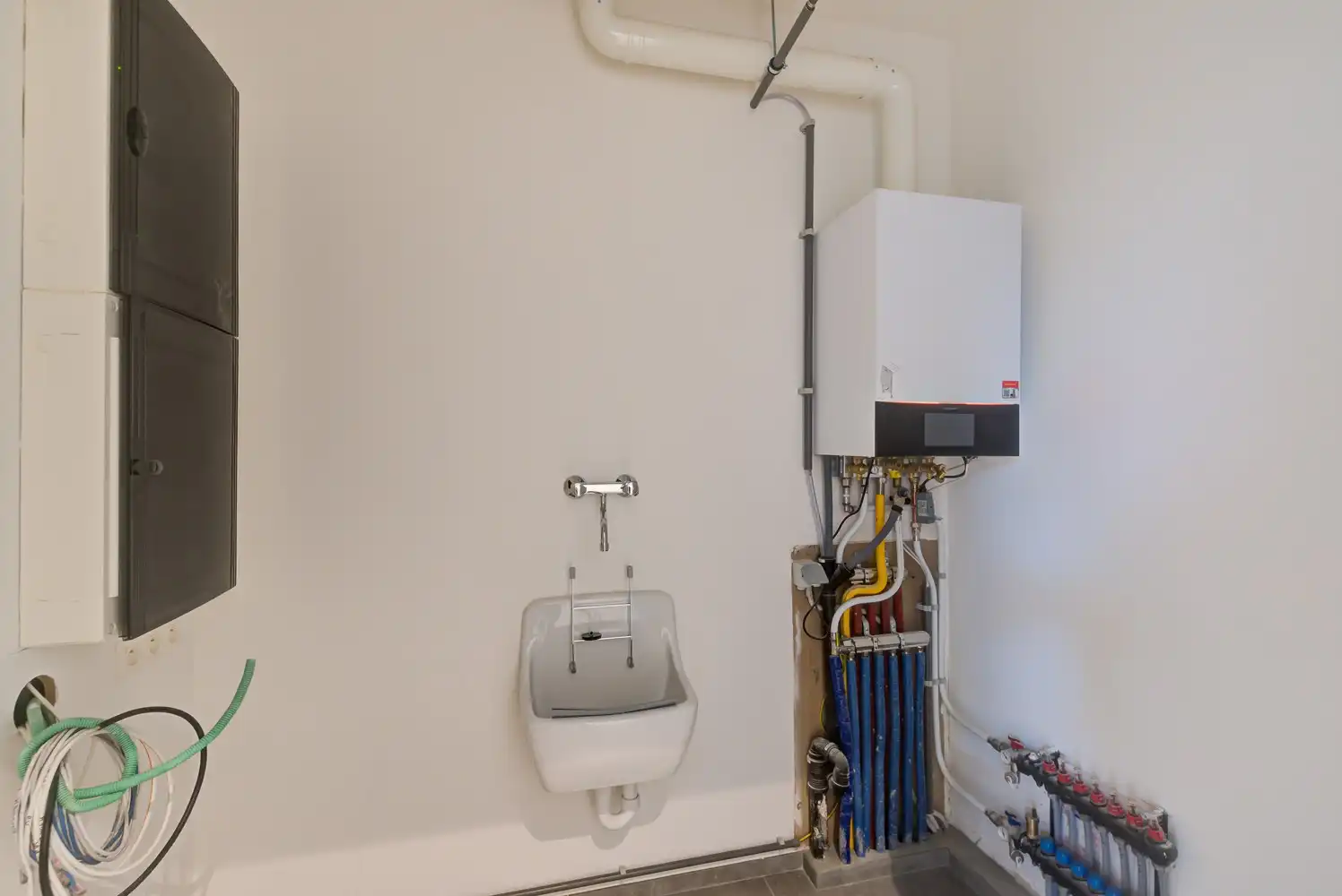 RECENT APPARTEMENT (116M²) MET TERRAS GELEGEN IN HET CENTRUM VAN BILZEN foto 7