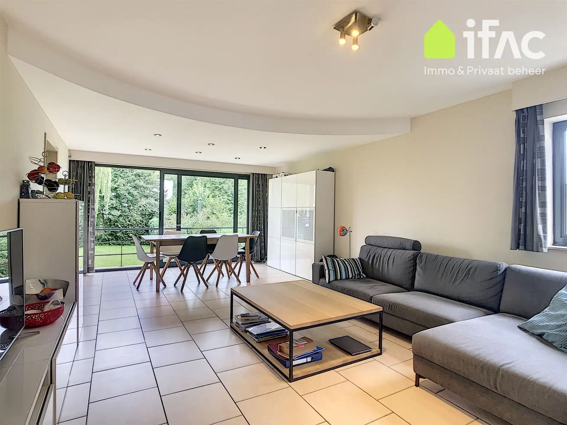 Prachtige duplex met 3 slaapkamers, garage en tuin foto 3