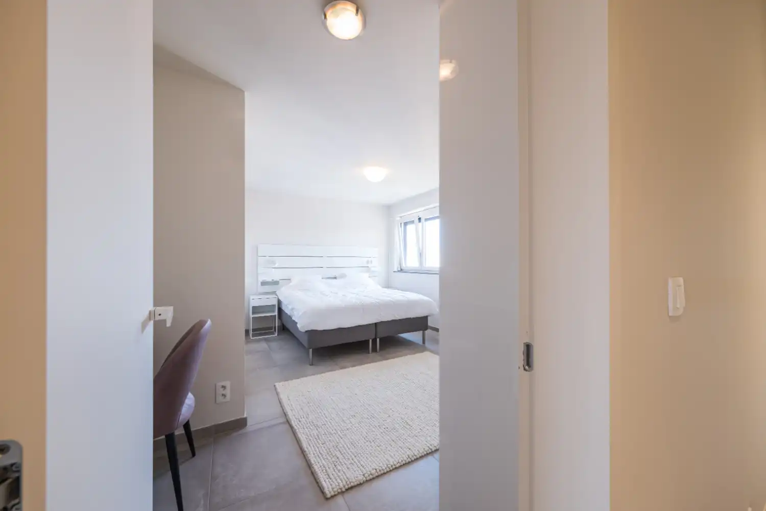 Ruim en jong appartement op centrale ligging! foto 19