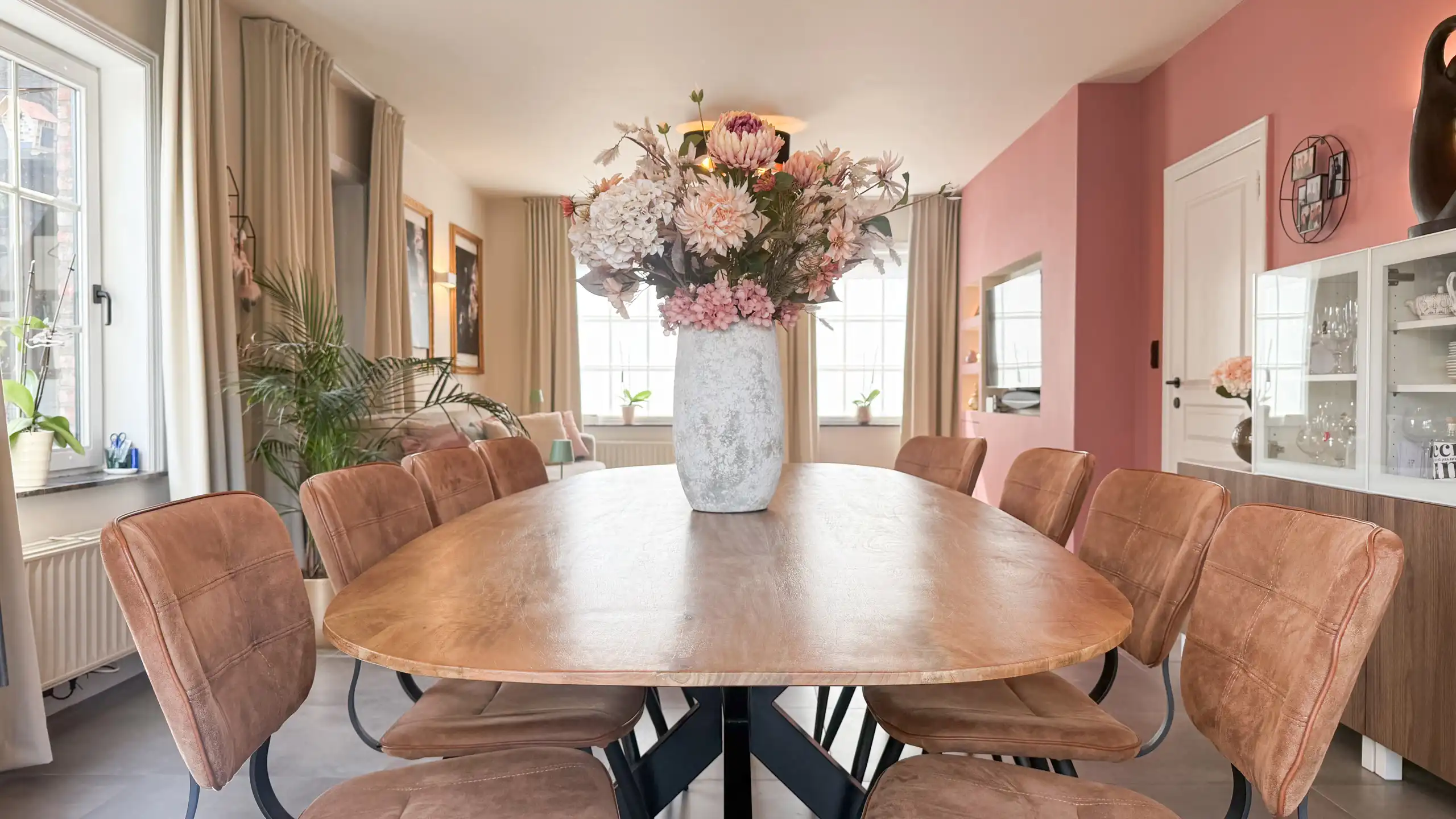 Ruime woning van 235m² met 4slpks, kelder en EPC B!  foto 10
