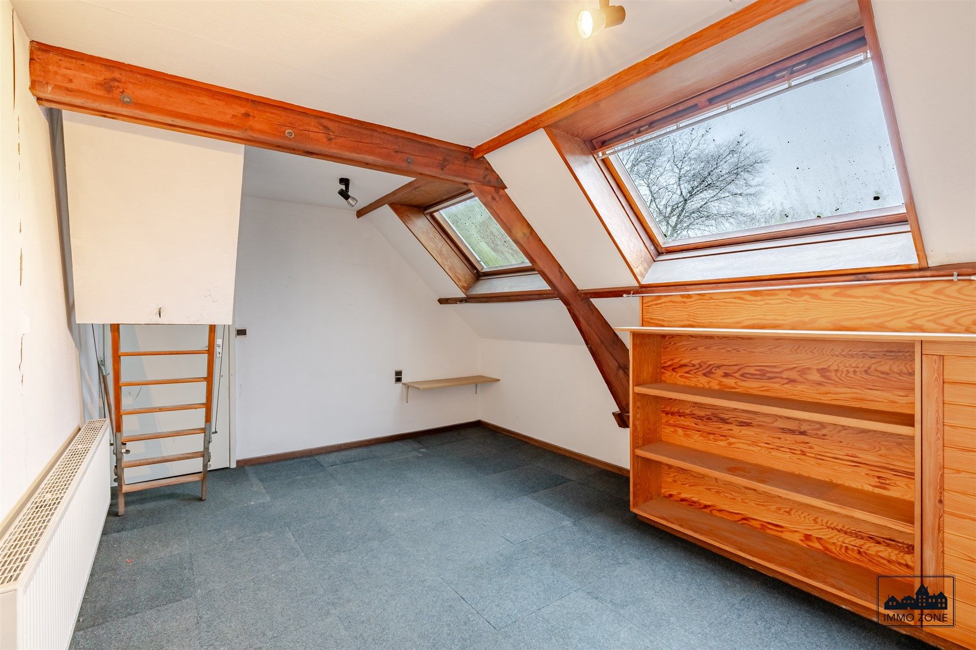 Ruime renovatiewoning met 5 slaapkamers en grote tuin foto 16