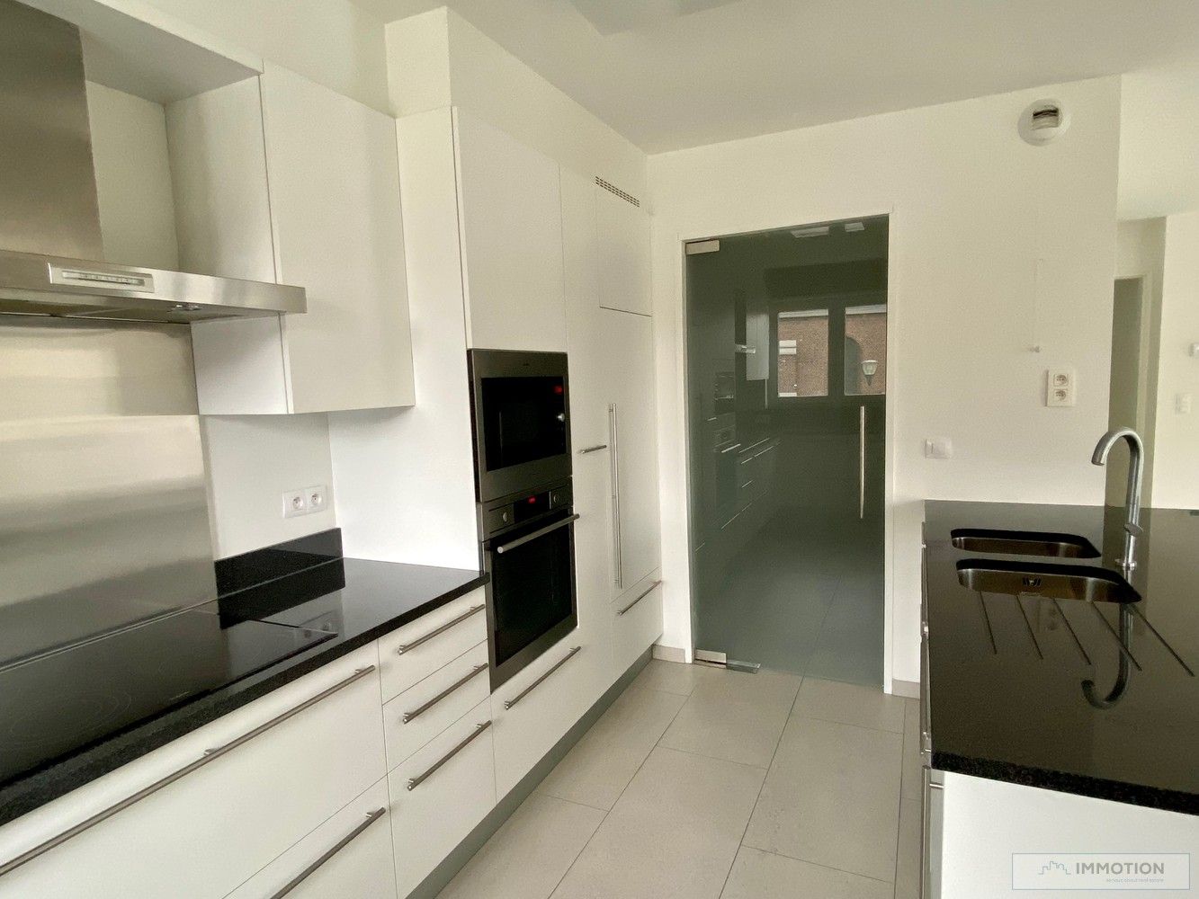 Groot appartement in centrum Kuurne met zuidelijk terras en parkeerplaats foto 6
