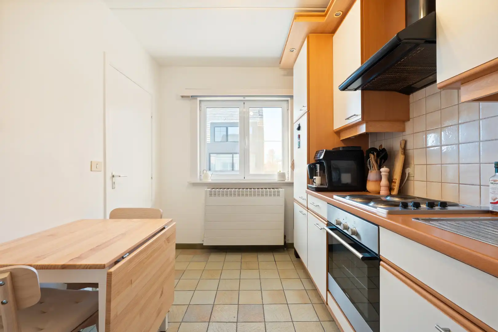 Ruim appartement met 3 slaapkamers, terras en garage in centrum Overmere foto 7
