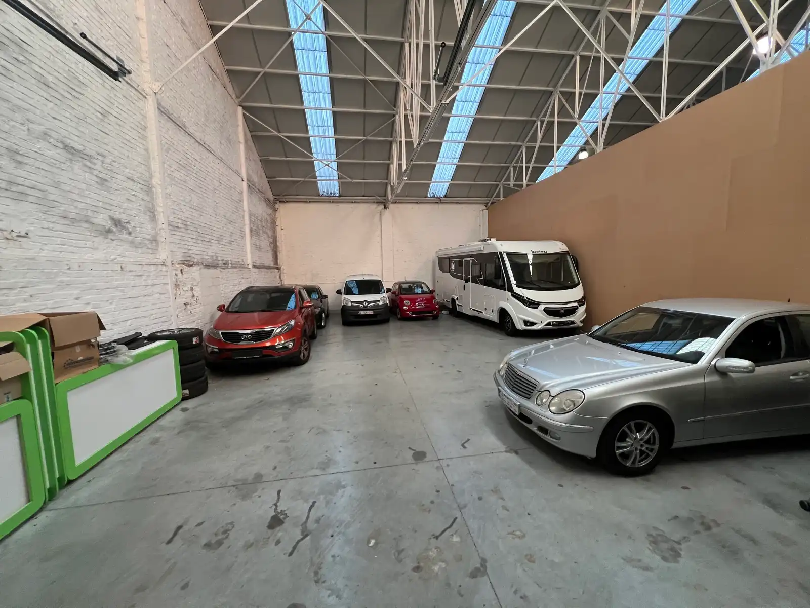 Opslagloods met kantoorfunctie op TOP - locatie te 1500 Halle. foto 6