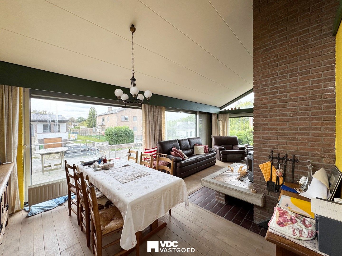 Ruime open bebouwing met prachtige tuin en 4 slaapkamers! foto 4