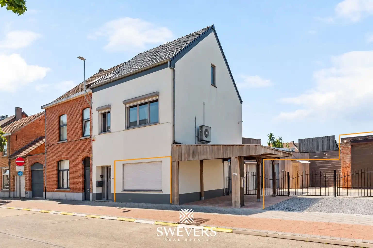 Ruim gelijkvloers appartement met modern wooncomfort en mogelijkheid tot kangoeroewoning  of thuis voor een groot gezin foto {{pictureIndex}}