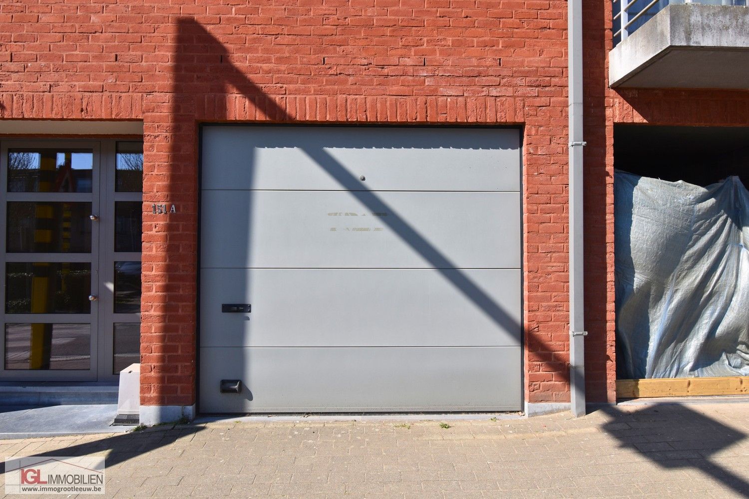 Recent appartement met 2 slaapkamers en grote garage in het centrum van Vlezenbeek foto 14