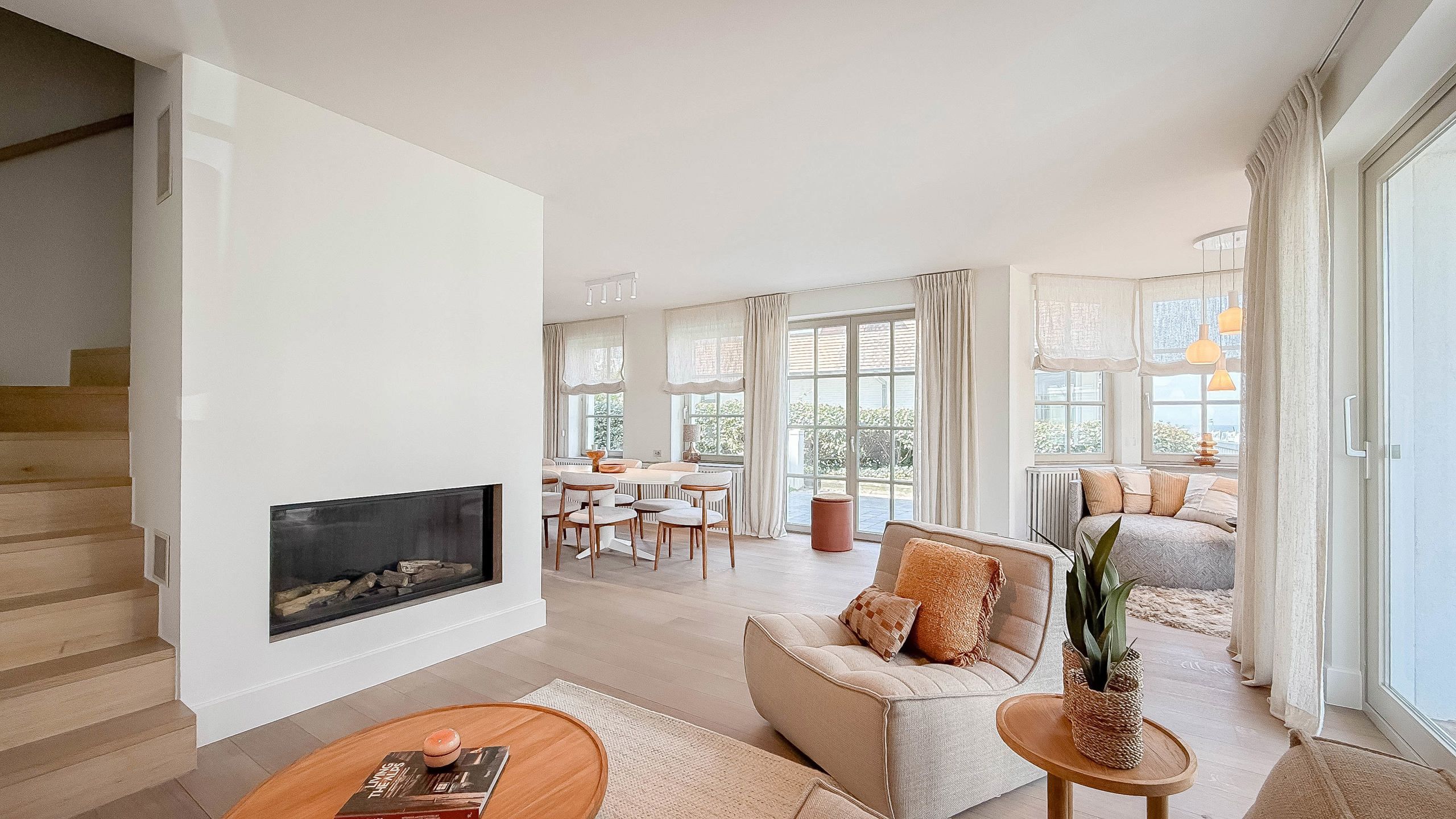 Unieke villa, bestaande uit twee zelfstandige woonentiteiten foto 3