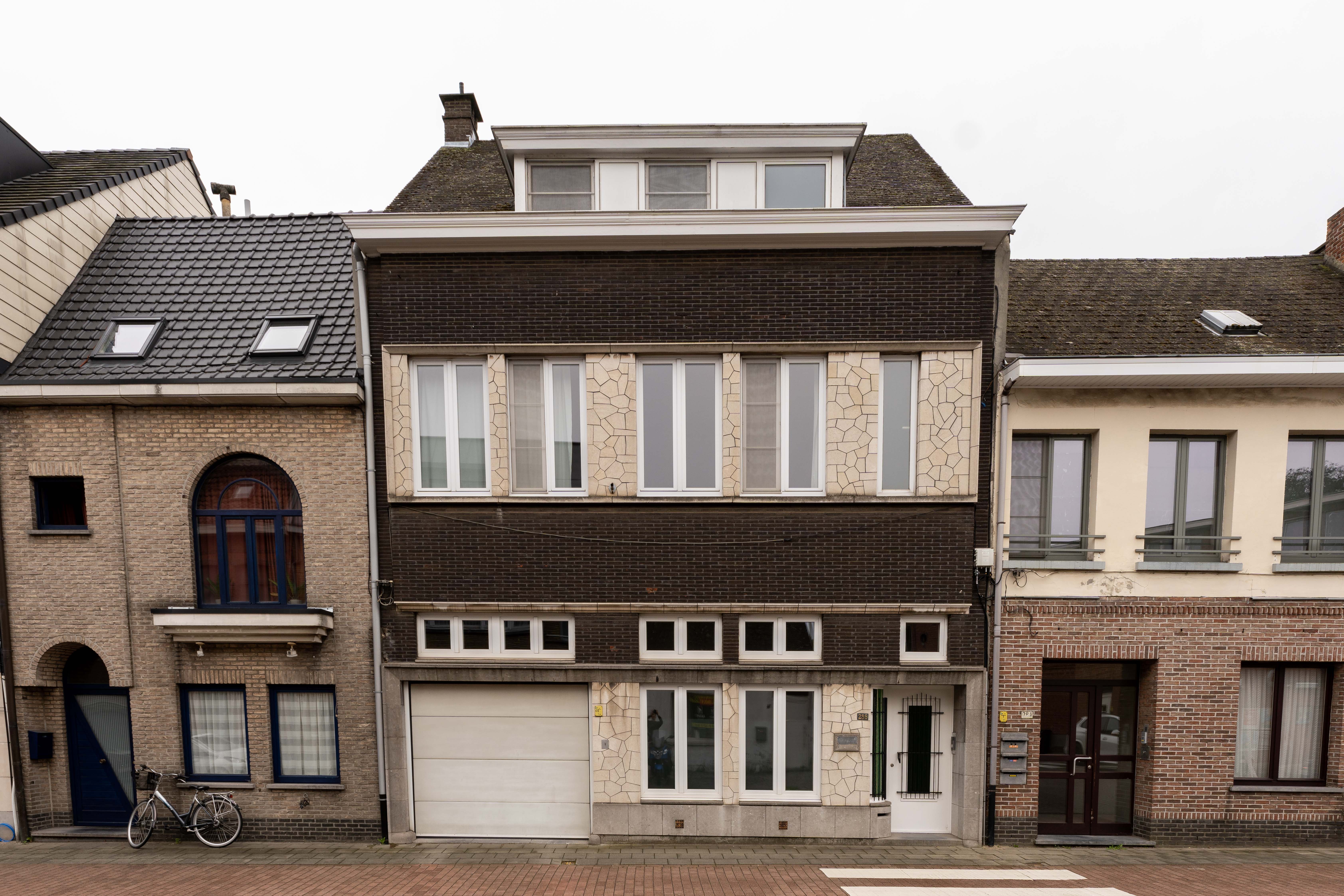 Ruime herenwoning aan de stadsrand foto 20